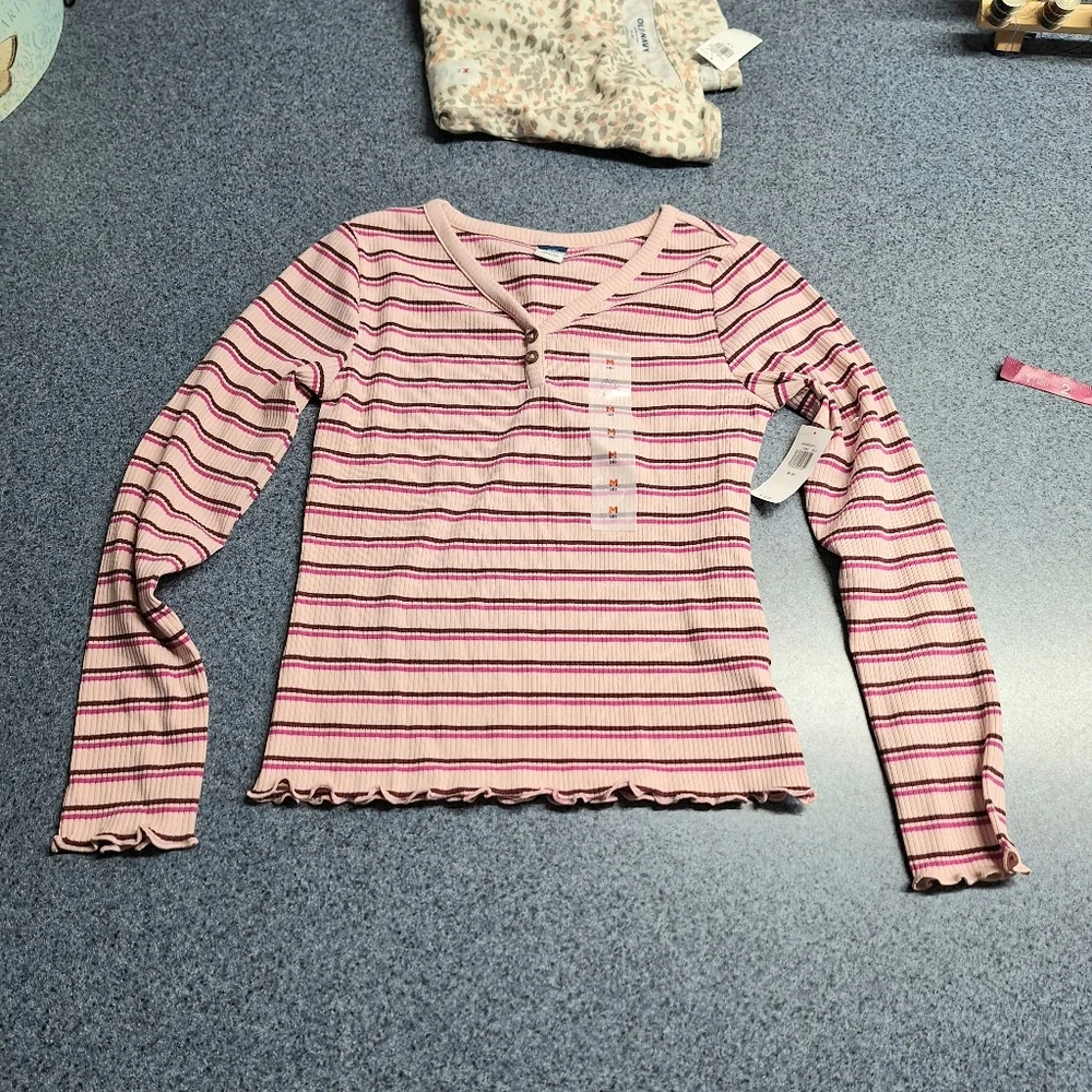 Old Navy Long Sleeved Henley & Leopard Print Shirt Bundle Size 8/M, NWT